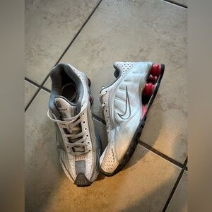 Nike Shox R4 White Comet Red Silver
